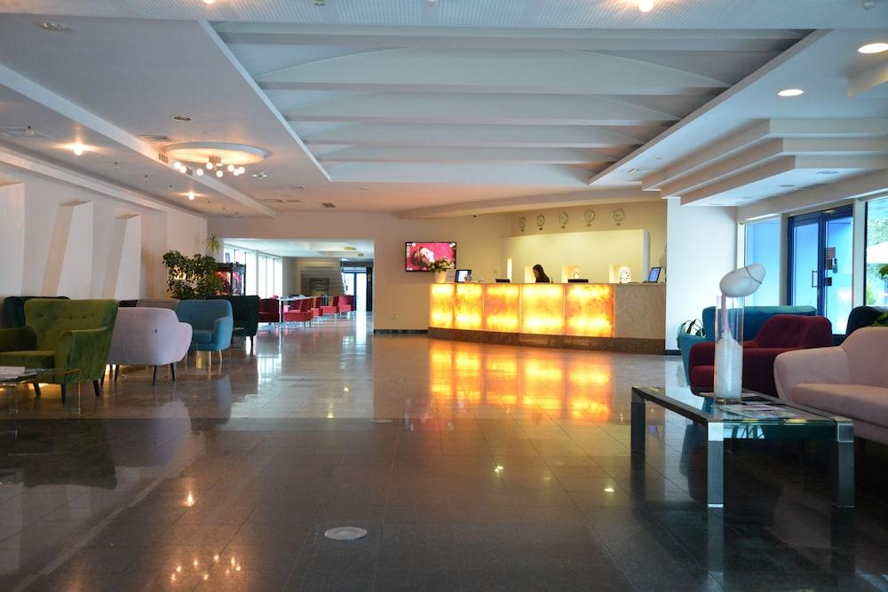 Hotel Bavaria Blu And Conference Centre