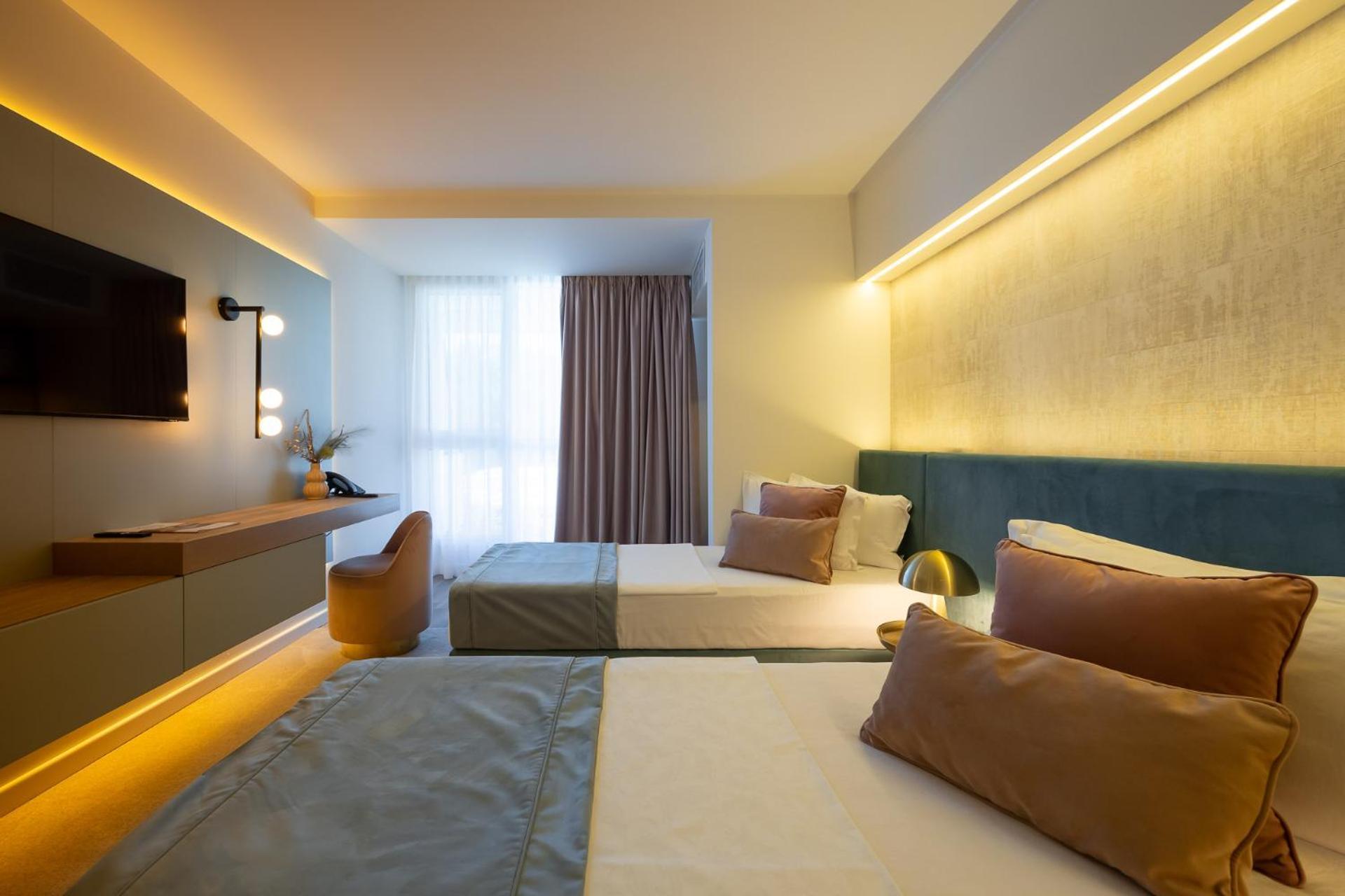 Hotel Bavaria Blu And Conference Centre 4*